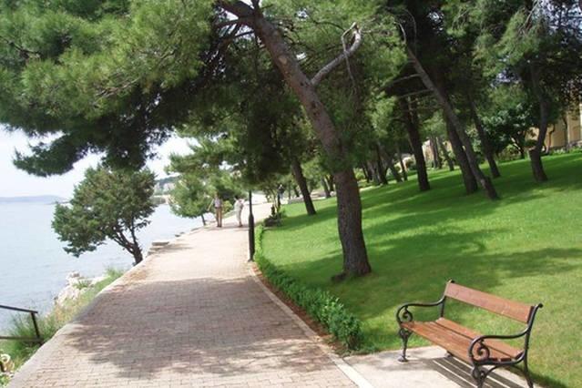 Lana Apartments โตรกีร์ ภายนอก รูปภาพ