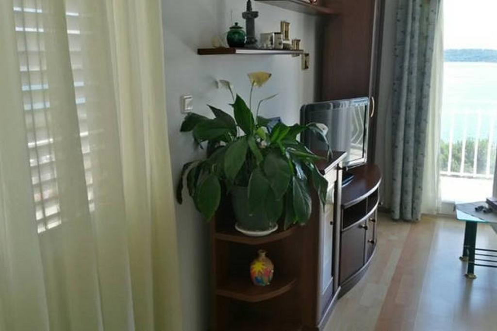 Lana Apartments โตรกีร์ ภายนอก รูปภาพ