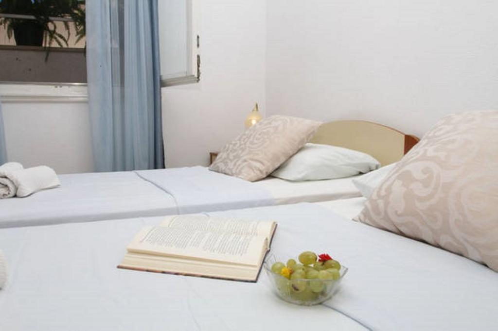 Lana Apartments โตรกีร์ ภายนอก รูปภาพ