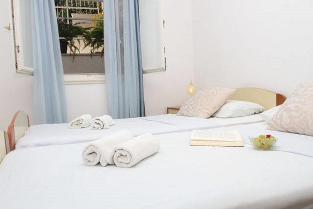 Lana Apartments โตรกีร์ ภายนอก รูปภาพ