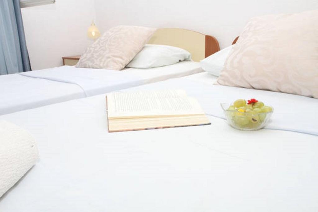 Lana Apartments โตรกีร์ ภายนอก รูปภาพ