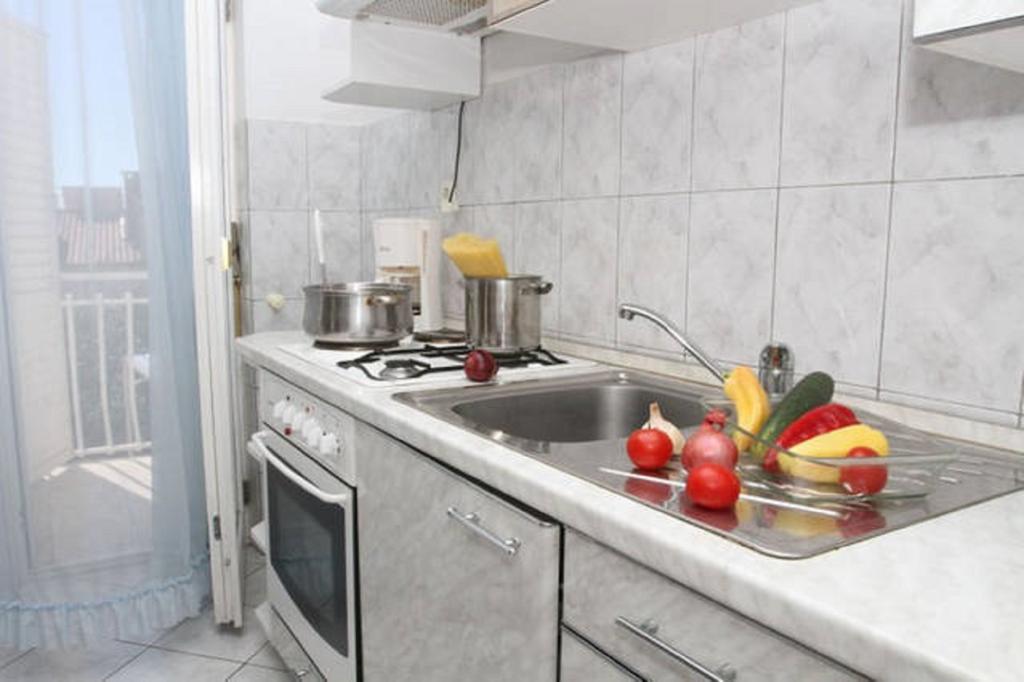 Lana Apartments โตรกีร์ ภายนอก รูปภาพ